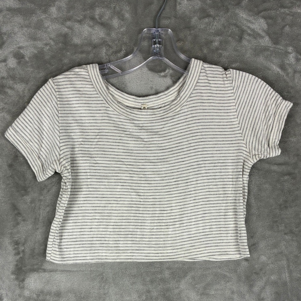 Emma & Sam Womens Small Grey White Striped Short Sleeve Crew Neck Crop Top Tee